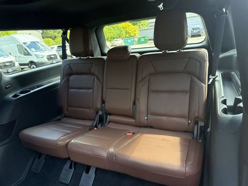 Used 2025 Lincoln Navigator L Reserve AWD/4WD image 24
