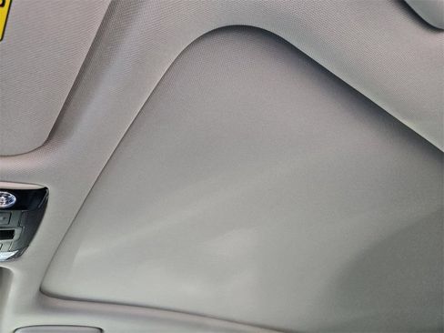 New 2026 Kia Sorento S w/ S Panoramic Sunroof Package FWD image 38