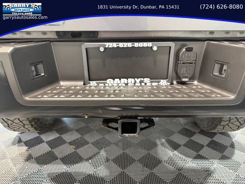 Used 2018 Nissan Titan S AWD/4WD image 22
