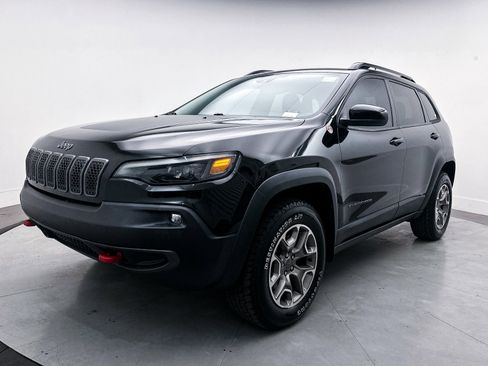 Used 2022 Jeep Cherokee Trailhawk w/ Comfort/Convenience Group image 11