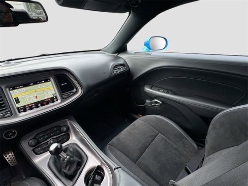 Used 2023 Dodge Challenger R/T w/ Plus Package image 24