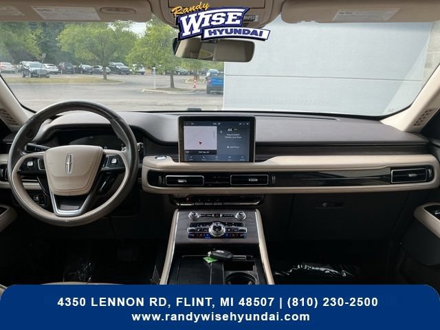 Used 2020 Lincoln Aviator Reserve w/ Elements Package Plus AWD/4WD image 2