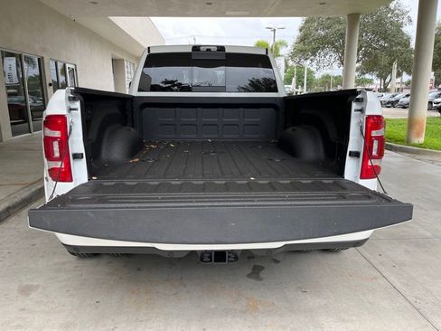 New 2023 RAM 3500 Limited image 31