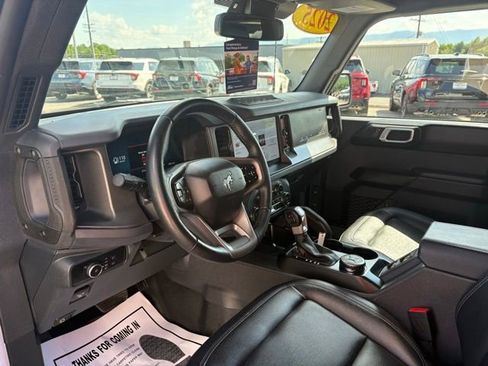 Used 2025 Ford Bronco Badlands AWD/4WD image 3
