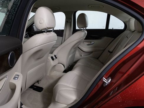 Used 2016 Mercedes-Benz C 300 4MATIC Sedan image 33