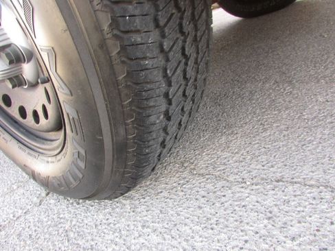 Used 2012 Chevrolet Express 1500 image 30