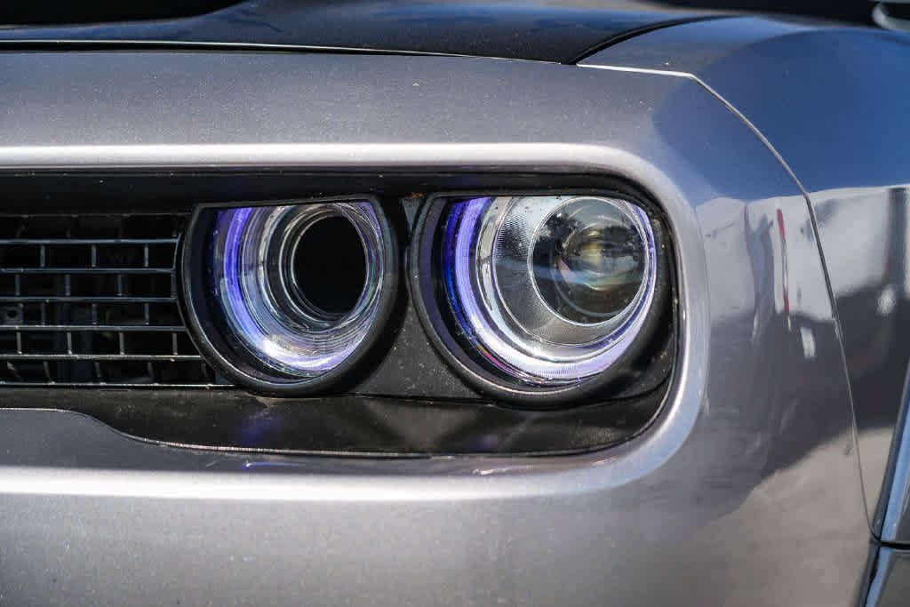 Used 2016 Dodge Challenger R/T Plus RWD image 2