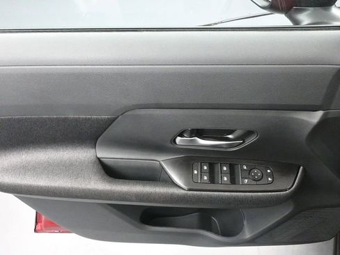 New 2026 Nissan Kicks SV image 10