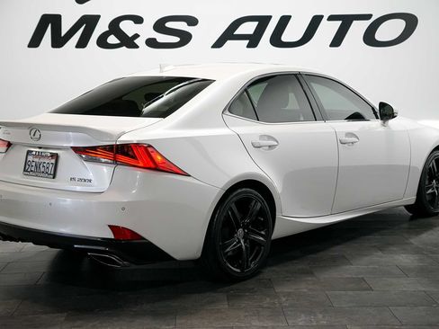 Used 2017 Lexus IS 200t w/ Navigation System Package RWD image 4