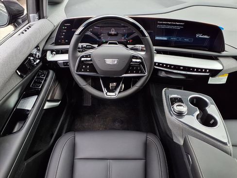 New 2026 Cadillac Optiq Sport 1 image 8