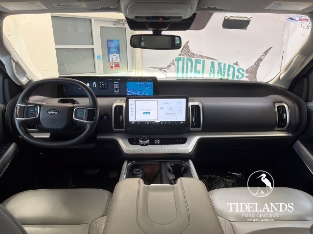 Certified 2025 Ford Expedition Active RWD image 16