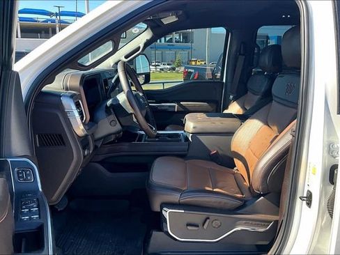 Used 2025 Ford F350 King Ranch AWD/4WD image 4