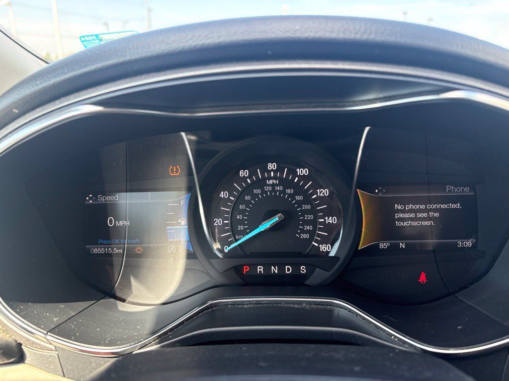 Used 2017 Ford Fusion SE w/ Fusion SE Technology Package FWD image 17