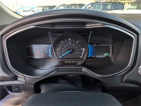Used 2018 Ford Fusion S image 17