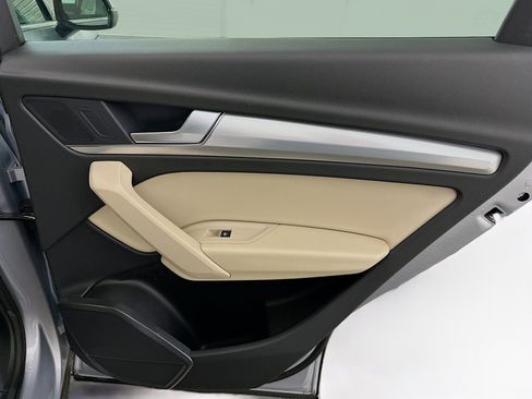 Used 2024 Audi Q5 2.0T Premium w/ Convenience Package image 33