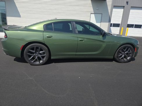 Used 2021 Dodge Charger SXT w/ Blacktop Package RWD image 12