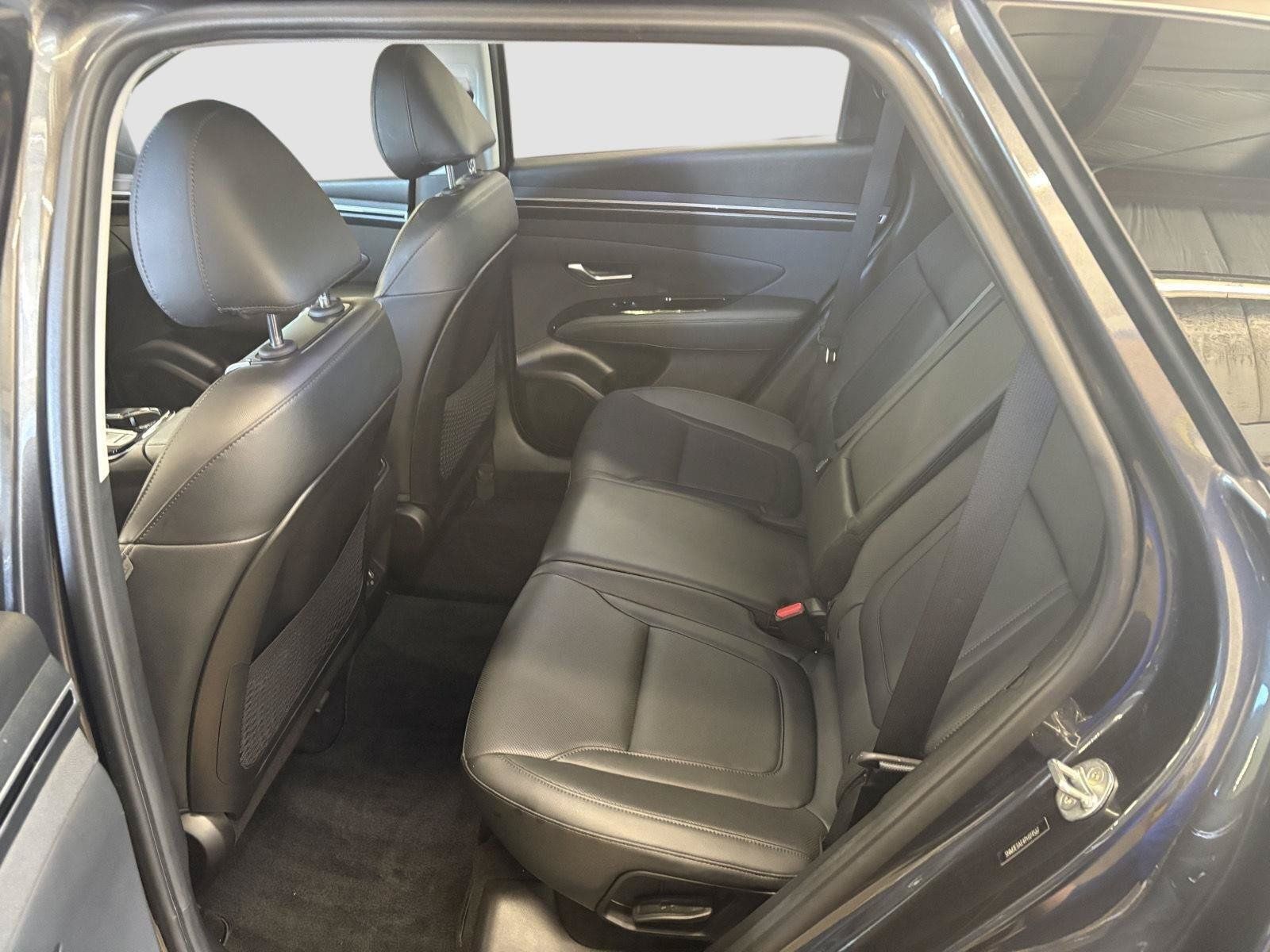 Used 2023 Hyundai Tucson Limited FWD image 31