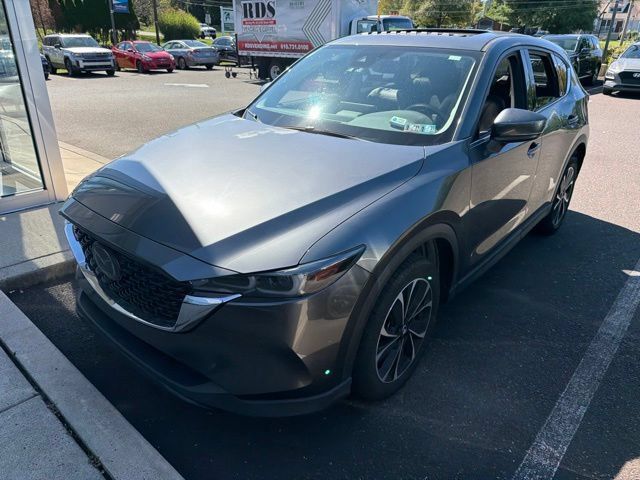 Used 2023 MAZDA CX-5 AWD 2.5 S w/ Premium Package image 2