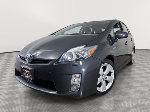 Used 2010 Toyota Prius Five image 1