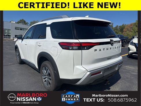 Certified 2025 Nissan Pathfinder SL image 5