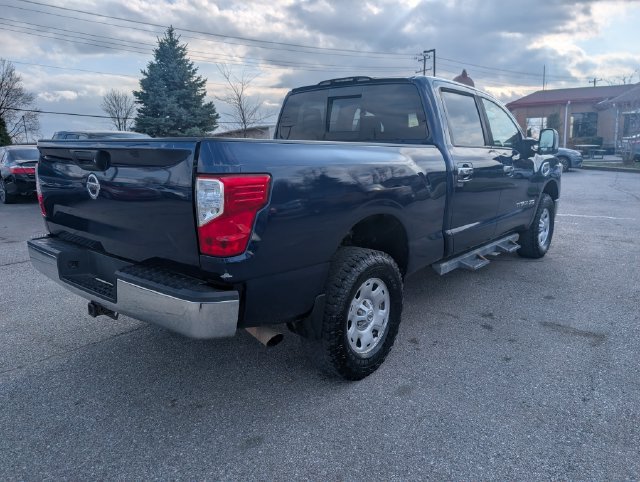Used 2017 Nissan Titan SV AWD/4WD image 6