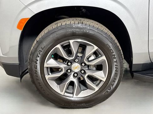 Certified 2024 Chevrolet Tahoe LT w/ LT Signature Package AWD/4WD image 32