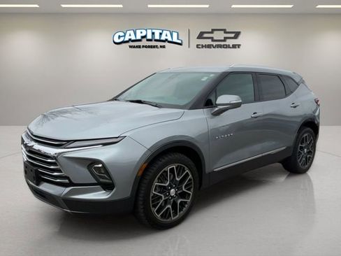 Used 2023 Chevrolet Blazer Premier w/ Enhanced Convenience Package image 1