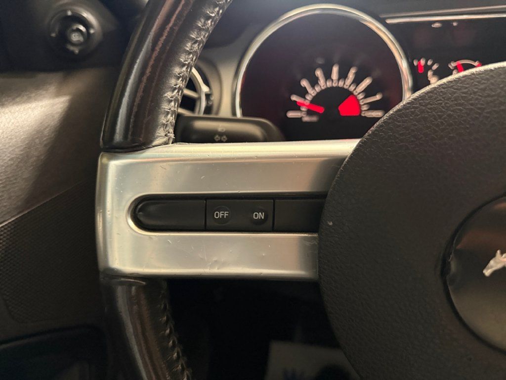 Used 2005 Ford Mustang GT RWD image 16