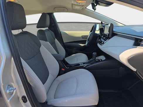Used 2022 Toyota Corolla LE w/ LE Convenience Package FWD image 10