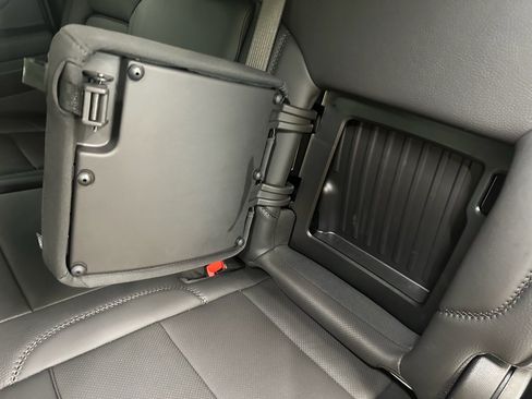 Certified 2025 GMC Sierra 3500 Denali w/ Denali Reserve Package image 37