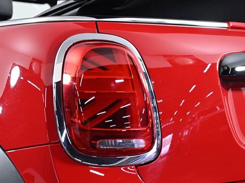 Used 2024 MINI Cooper S w/ Signature Upholstery Package image 7