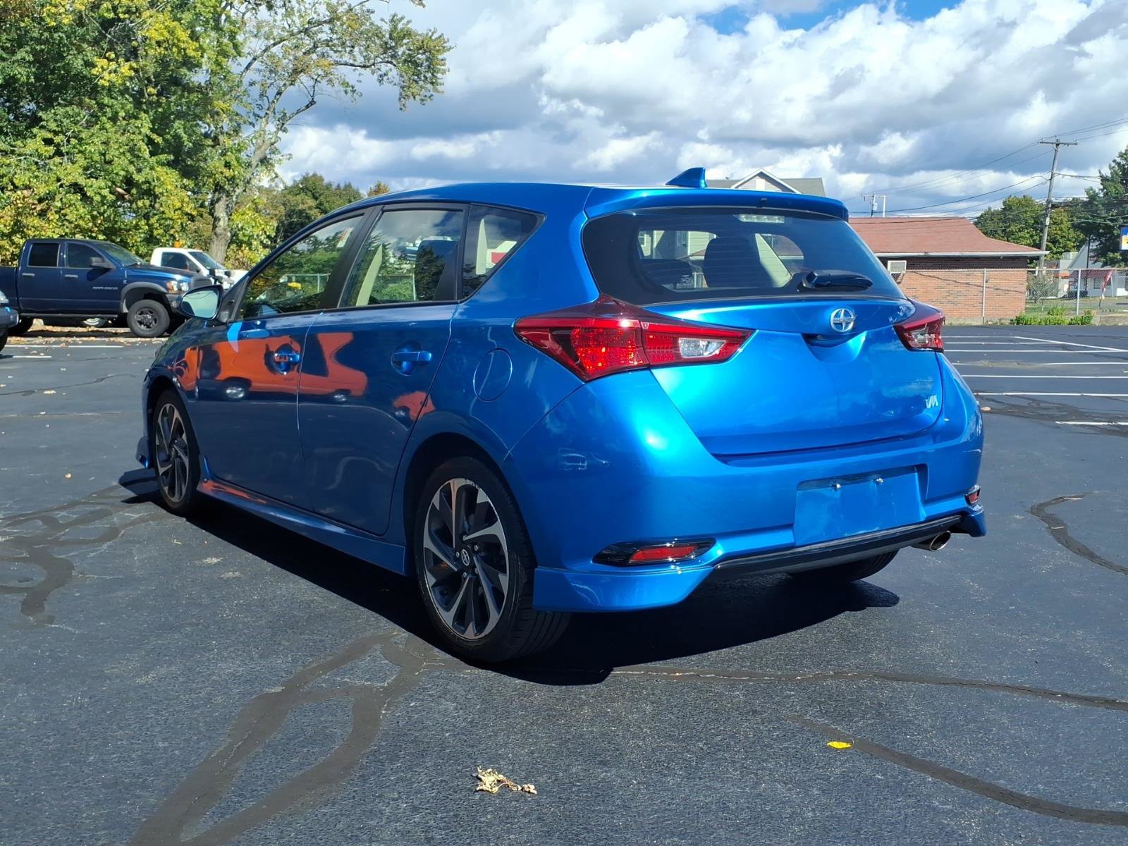 Used 2016 Scion iM FWD image 5