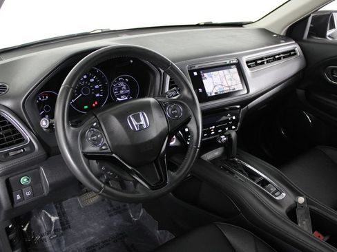 Used 2018 Honda HR-V EX-L image 16