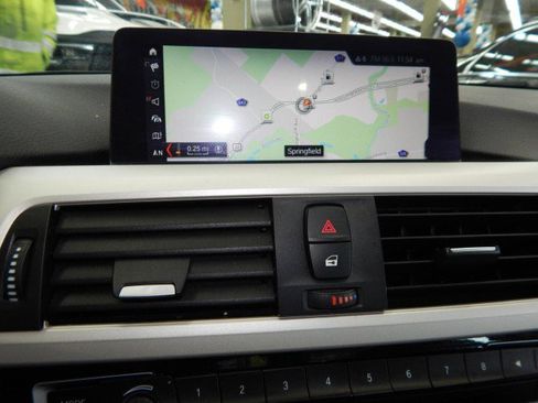 Used 2018 BMW 320i xDrive 320i xDrive AWD w/ Convenience Package image 27