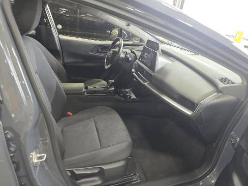 Used 2023 Toyota Prius LE FWD image 21