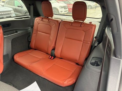 New 2026 Lincoln Aviator Reserve AWD/4WD image 13
