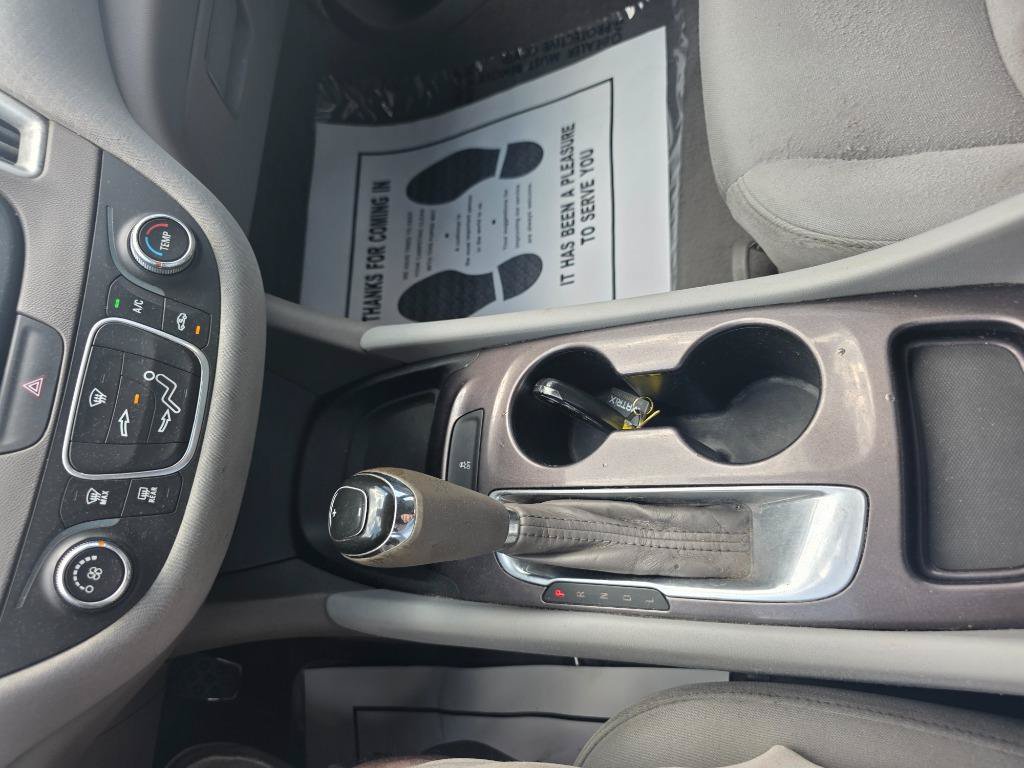 Used 2018 Chevrolet Malibu LS FWD image 16