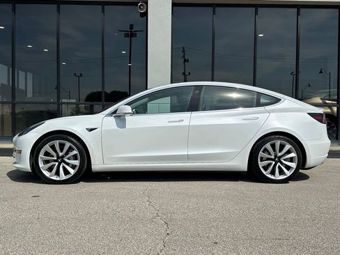 Used 2018 Tesla Model 3 Mid Range image 6