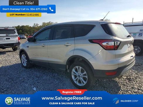Used 2017 Ford Escape SE FWD image 3