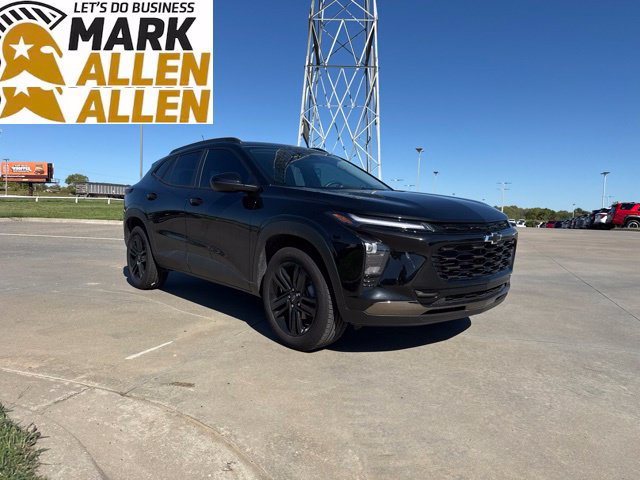 Used 2026 Chevrolet Trax ACTIV w/ Driver Confidence Package FWD image 1