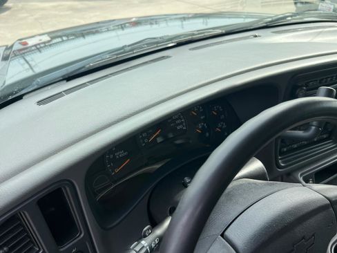 Used 2004 Chevrolet Silverado 1500 LS RWD image 41