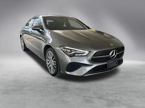 Used 2025 Mercedes-Benz CLA 250 image 2