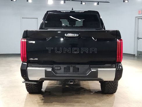 Used 2025 Toyota Tundra Limited AWD/4WD image 6
