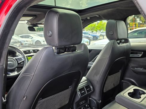 Used 2019 Jaguar F-PACE S image 23