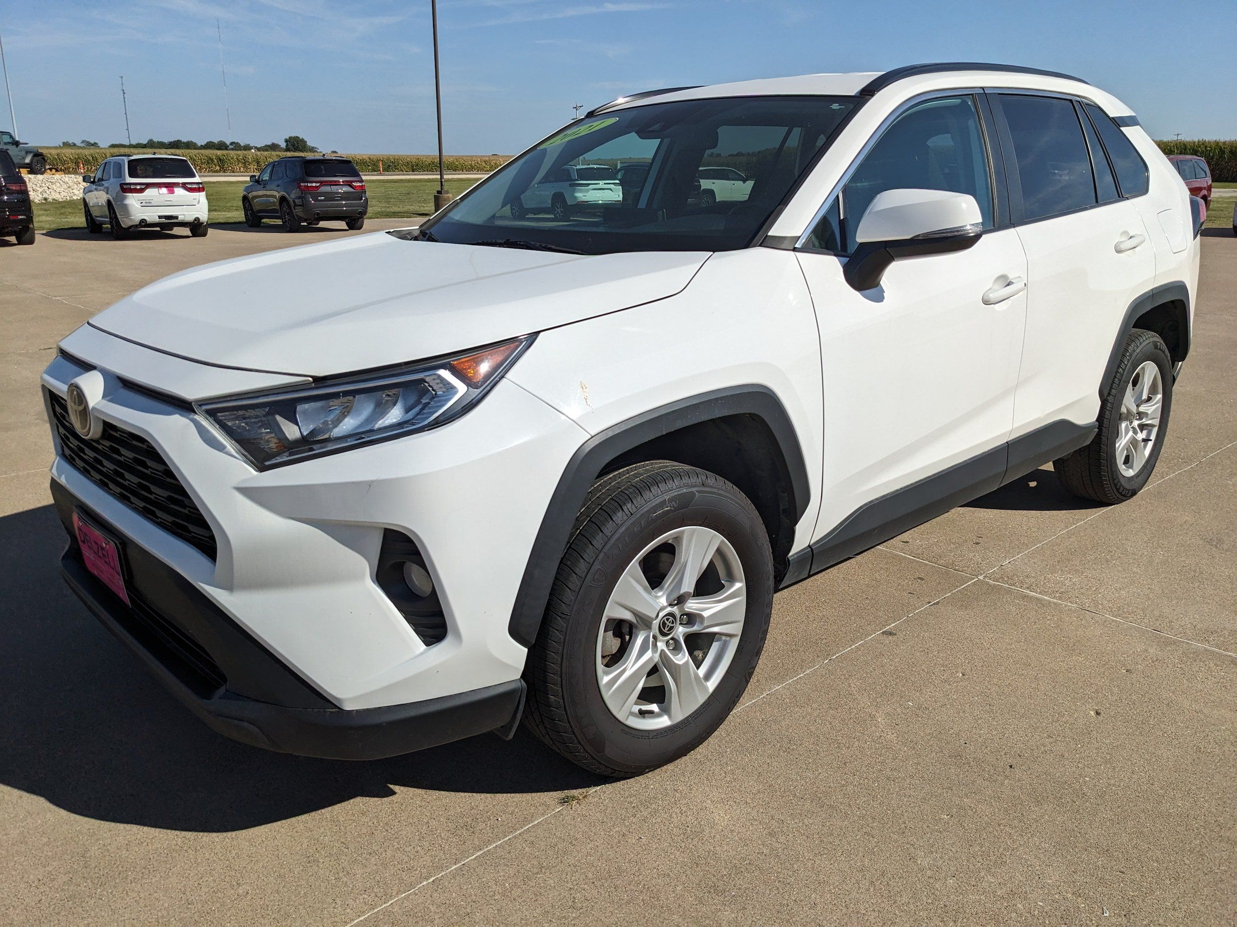 Used 2021 Toyota RAV4 XLE AWD/4WD image 4