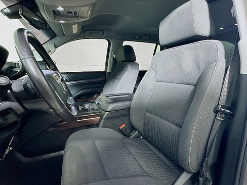 Used 2019 GMC Yukon SLE w/ Convenience Package image 11