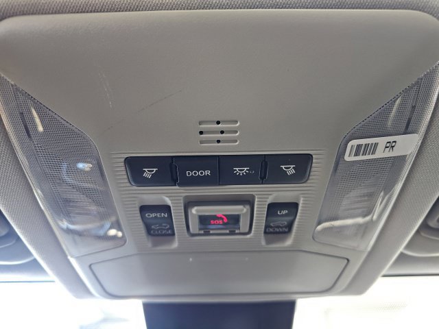 Used 2021 Toyota RAV4 XLE Premium AWD/4WD image 29