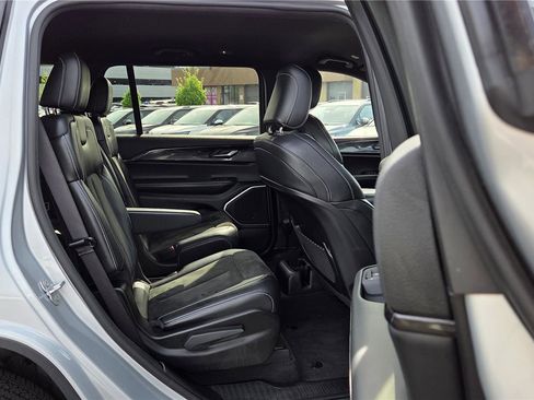Used 2021 Jeep Grand Cherokee L Laredo AWD/4WD image 27
