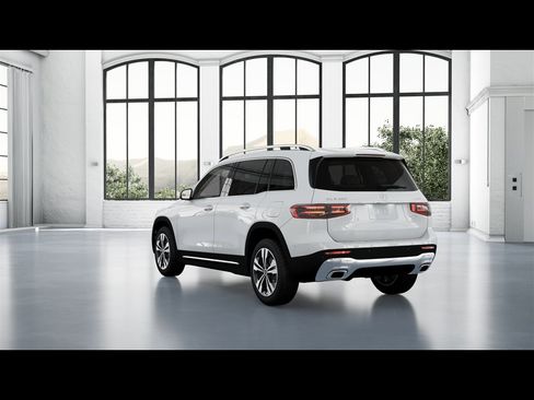 Certified 2026 Mercedes-Benz GLB 250 4MATIC image 23
