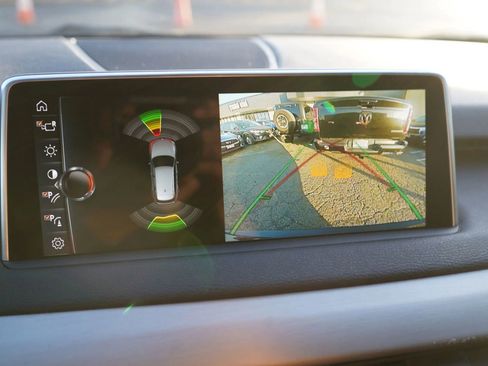 Used 2017 BMW X5 xDrive40e image 19